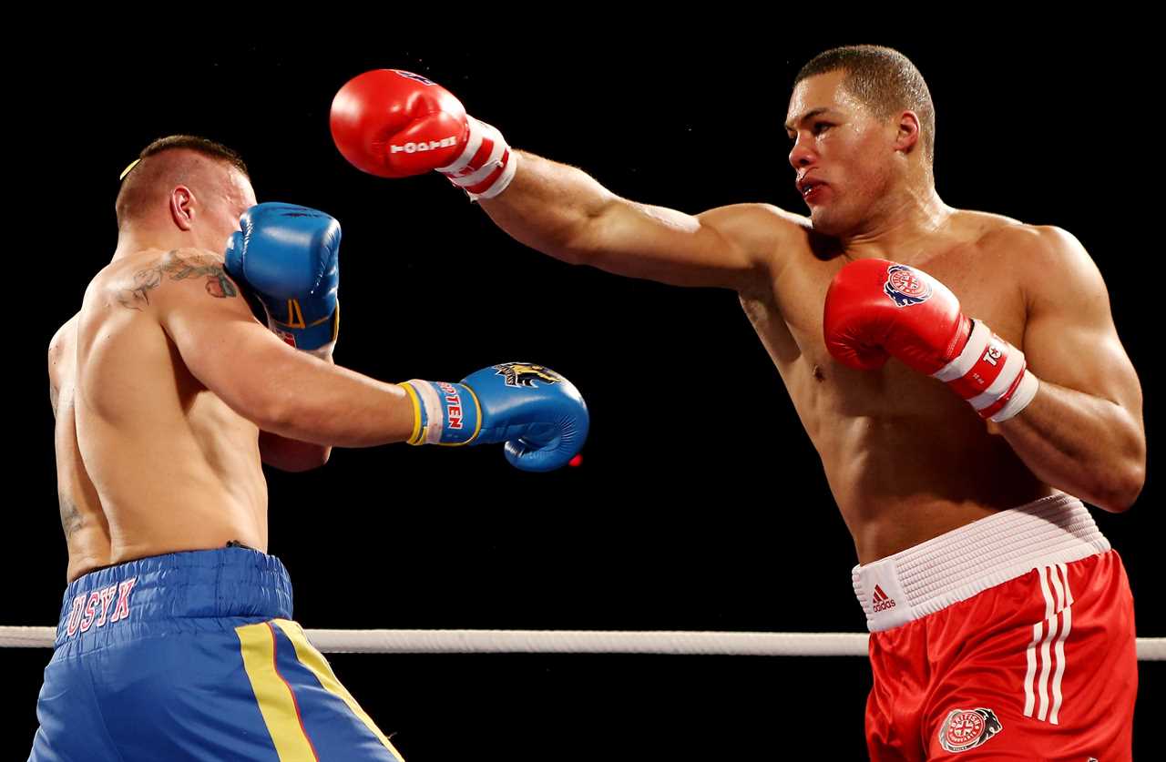 Joe Joyce in action with Ukranian Oleksandr Usyk