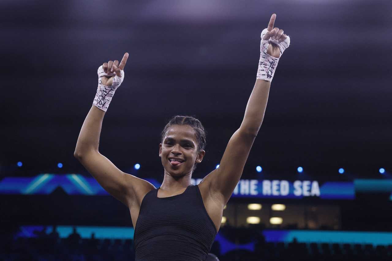 Watch the history-making female boxer Ramla Ali win a brutal first round KO against Oleksandr Usyk.