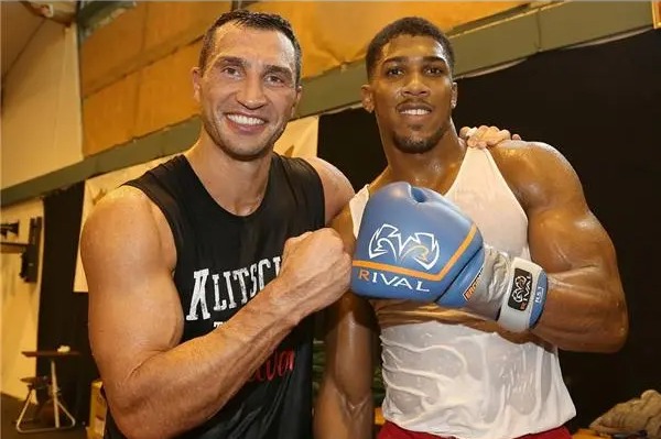 Wladimir Klitschko gives his backing to Anthony Joshua as he fights Oleksandr Uzyk