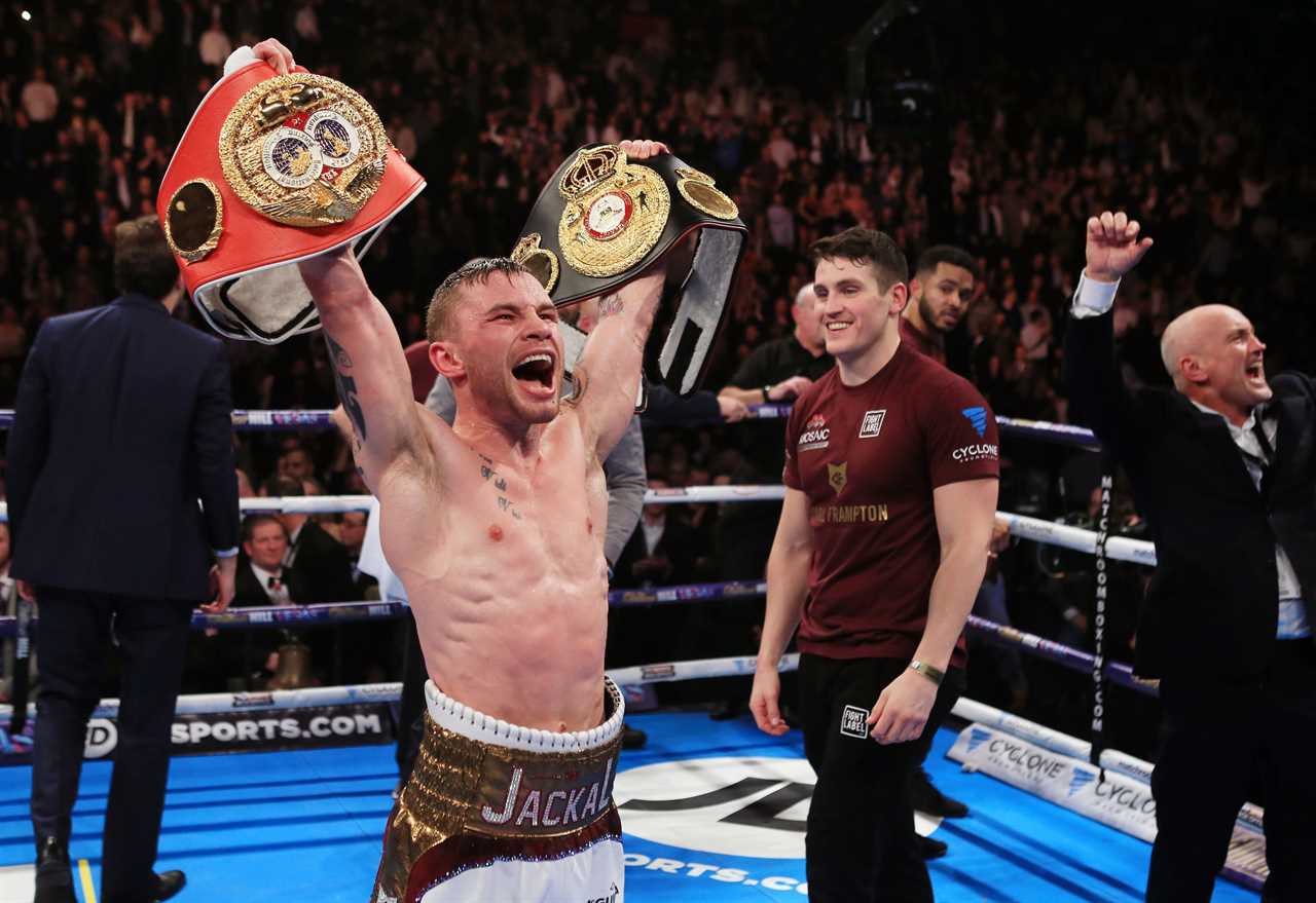 Carl Frampton amazes viewers with his maths round on Countdown, after BOTH contestants failed in Dictionary Corner.
