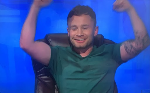 Carl Frampton amazes viewers with his maths round on Countdown, after BOTH contestants failed in Dictionary Corner.