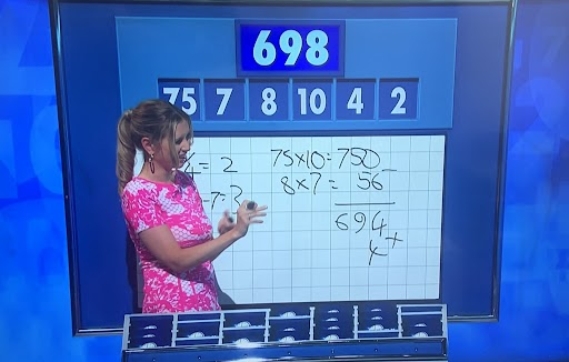 Carl Frampton amazes viewers with his maths round on Countdown, after BOTH contestants failed in Dictionary Corner.