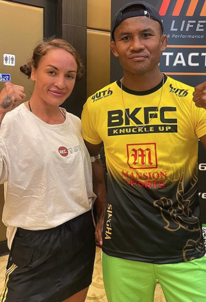 Tai Emery, bare knuckle fighter, celebrates stunning KO victory by raising up and flashing BOOBS at crowd