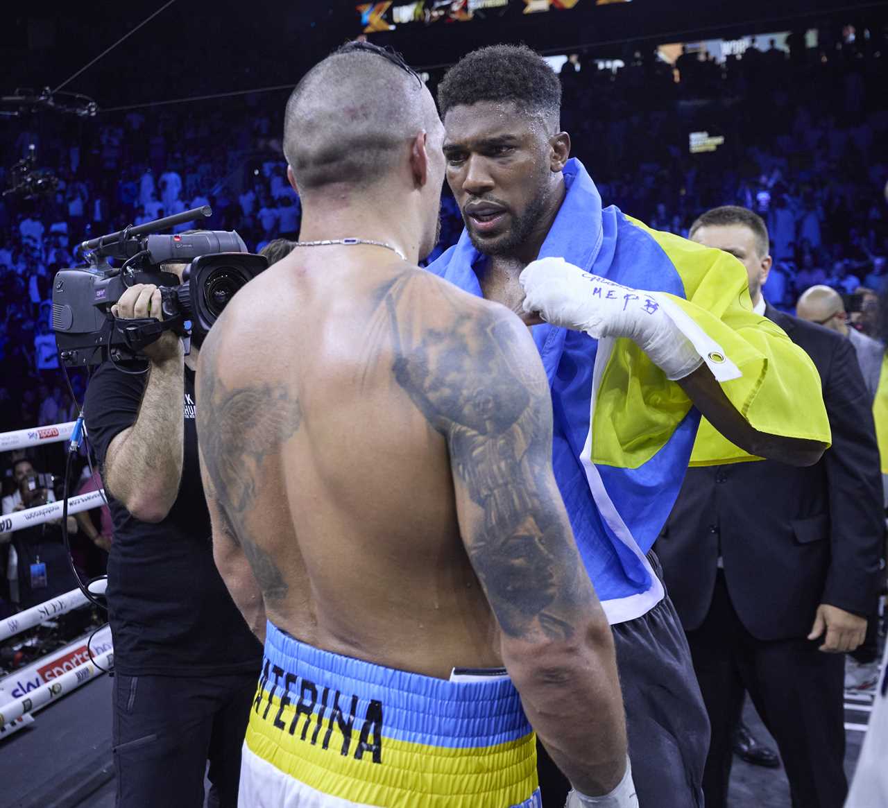 Anthony Joshua was called out by DillianWhyte in December rematch. He says his rival couldn’t deal” with Oleksandr Uzyk loss