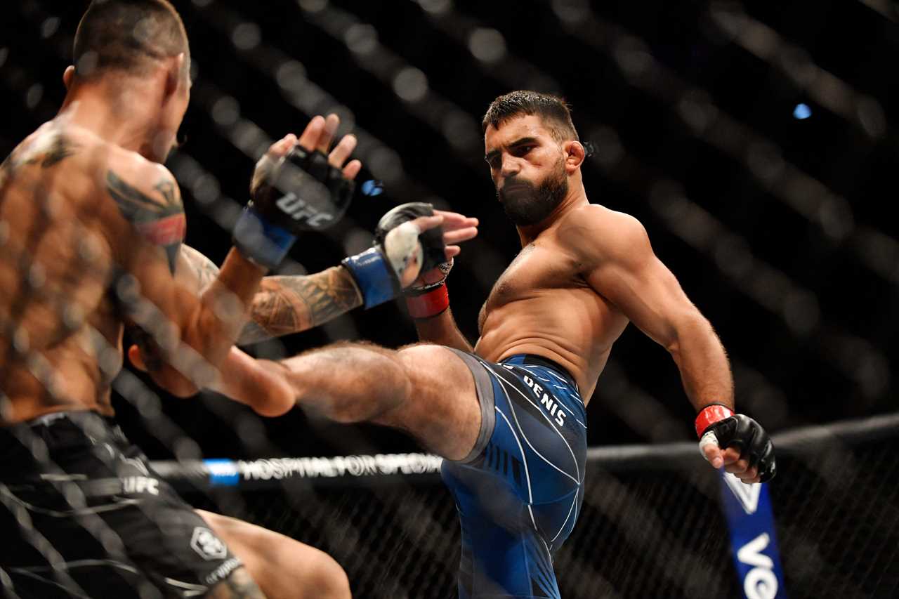 UFC fighter Benoit Saint Denis is severely injured by a toe injury and is left with a swollen ankle.