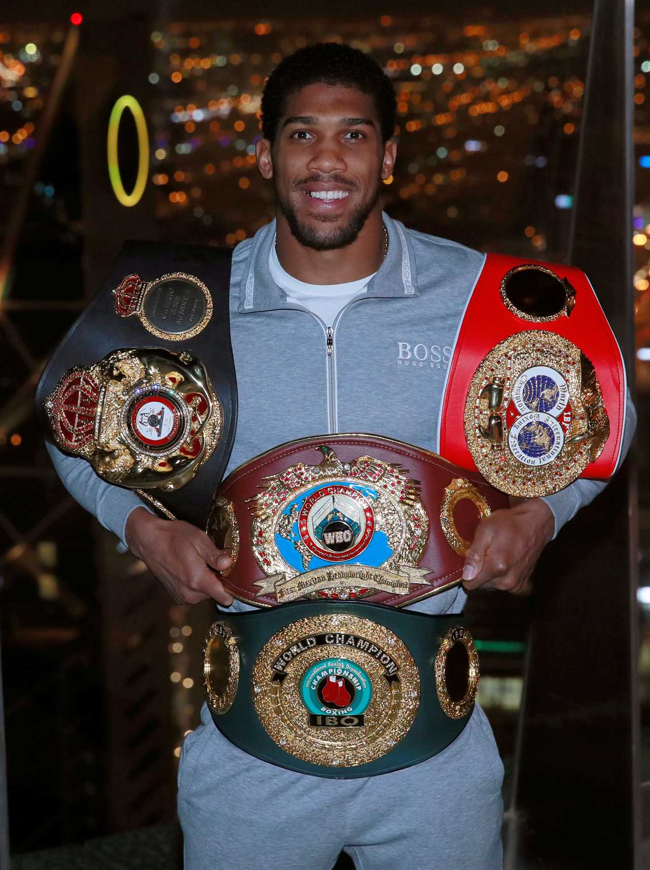 Floyd Mayweather and Mike Tyson, boxing legends, pick Joshua vs Fury winner