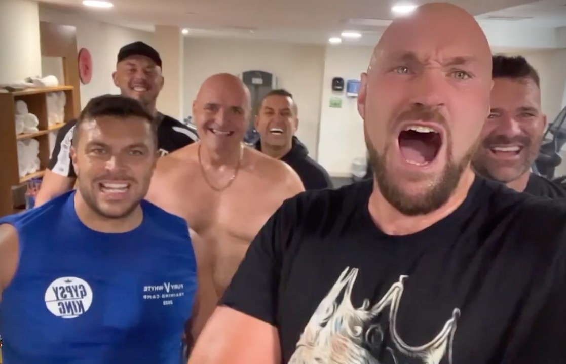 Fans all agree with Tyson Fury's gym photo taken with Big John, the topless dad of Big John.