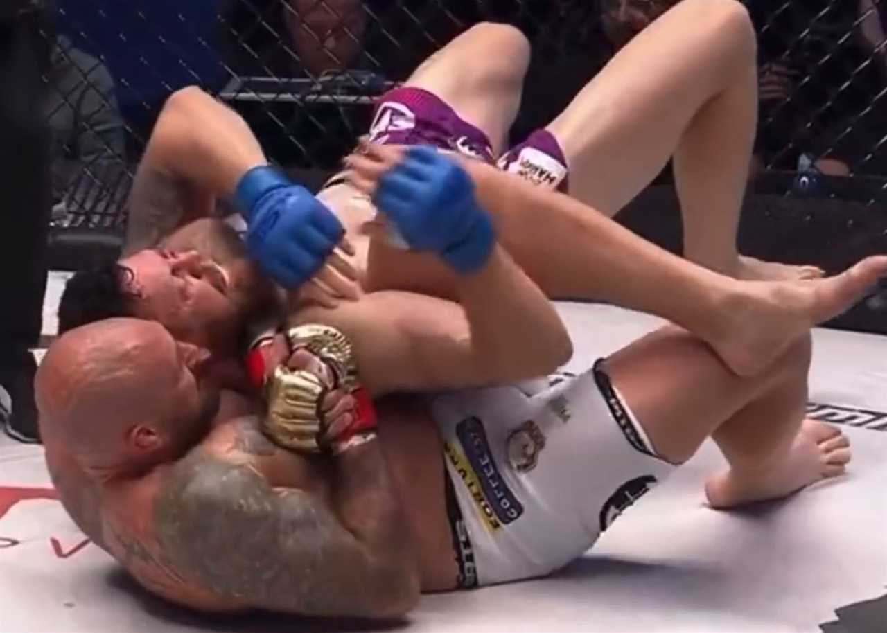 British champion Phil De Fries chokes out Ricardo Prasel, an ex-Chelsea fighter, during a MMA fight at KSW Martial Arts