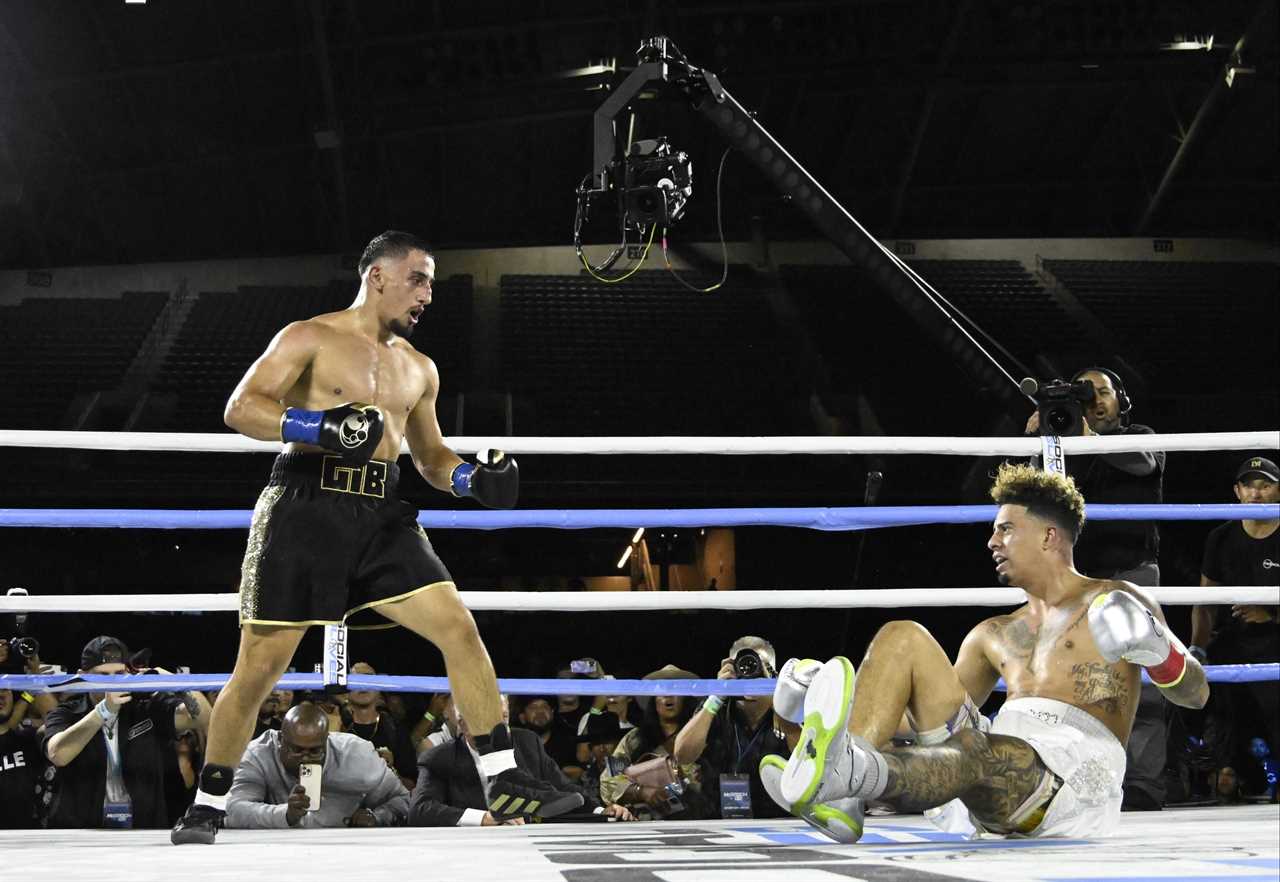 Austin McBroom vs AnEsonGib fight purses revealed, with the loser receiving just $10,000 after TKO defeat