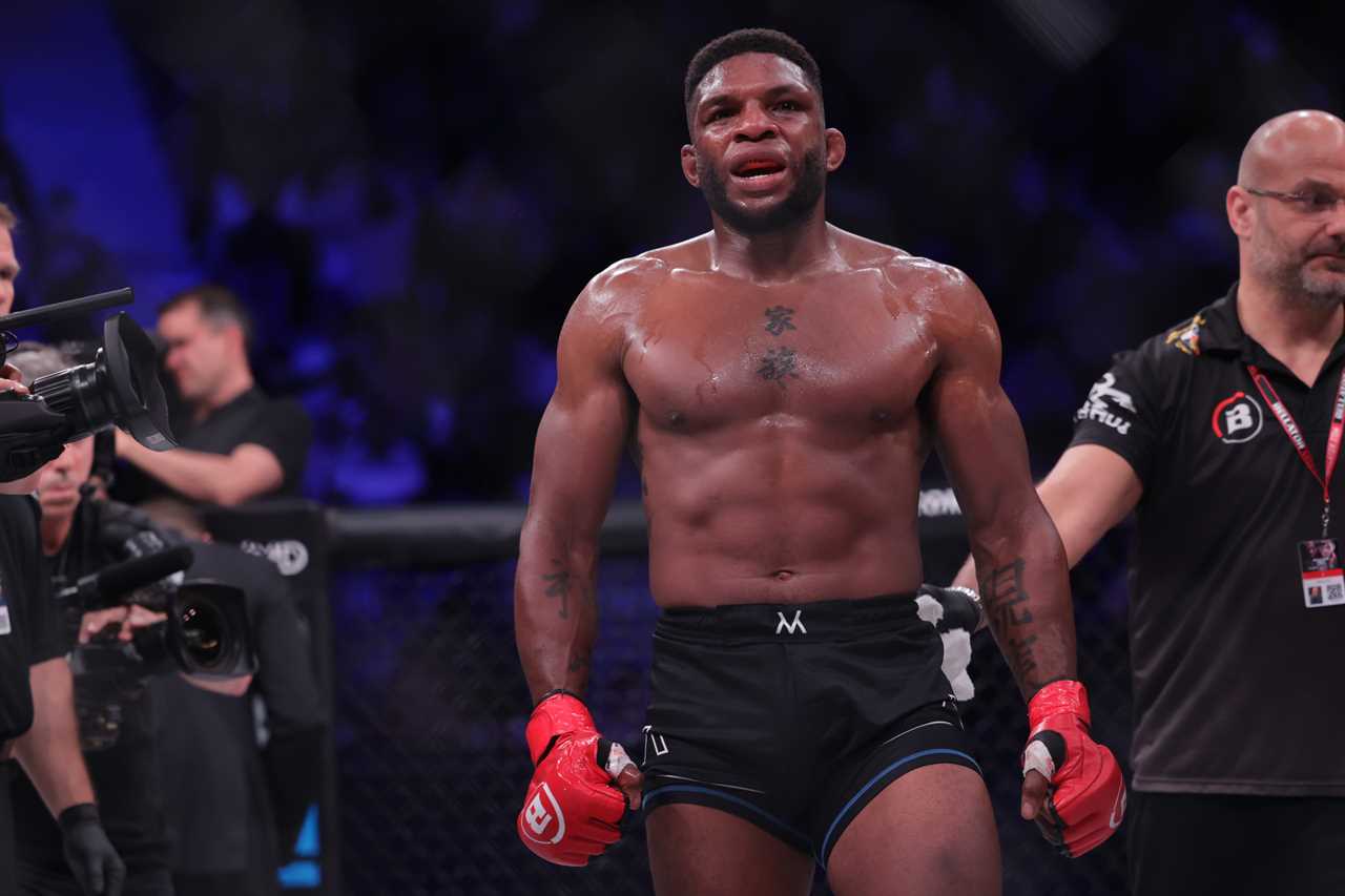 Floyd Mayweather vs Deji Undercard will feature Love Island winner Nigel Benn and Jake Paul sparring partner