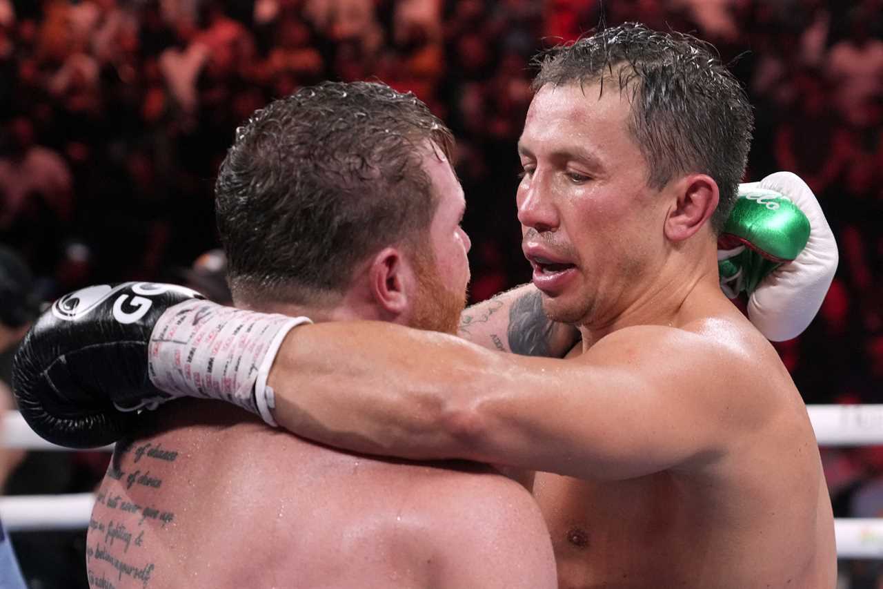 Fans are unanimous in their opinion that Canelo Alvarez beat GennadyGolovkin only by TWO rounds on scorecards, despite being domination