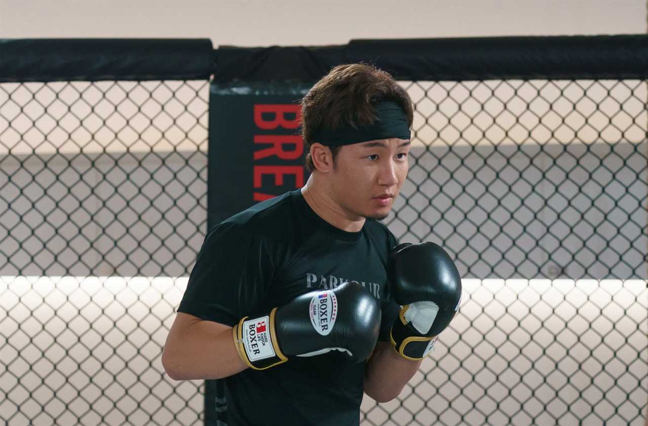 Meet Floyd Mayweather's next opponent, Mikuru Asakura. The MMA star has 3 million subscribers on YouTube.