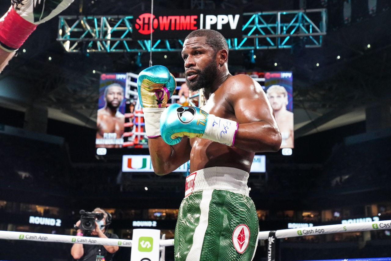 Floyd Mayweather CONFIRMS November Exhibition with YouTuber Deji, and will rematch Conor McGregor if the price is right.