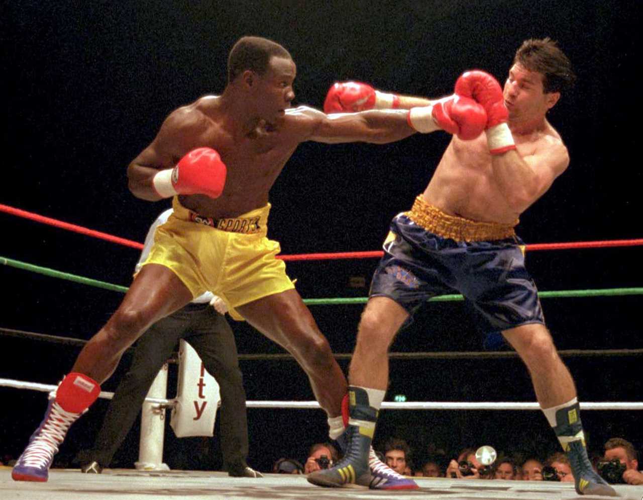 Chris Eubank understands what his son goes through in order to make Benn catchweight, after he has been starved to death 28 years ago.