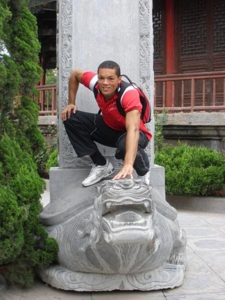Joe Joyce, a master in martial arts, believes that Joseph Parker will benefit from a 8,000-mile journey for kung fu training.