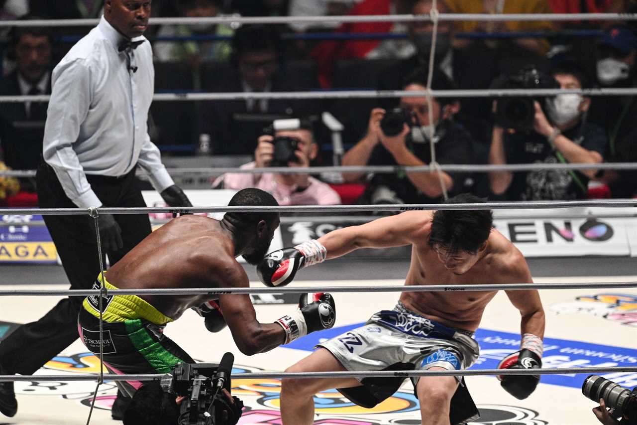 Floyd Mayweather KNOCKS out Mikuru Asakura during two rounds of exhibition before his old rival Manny Pacquiao
