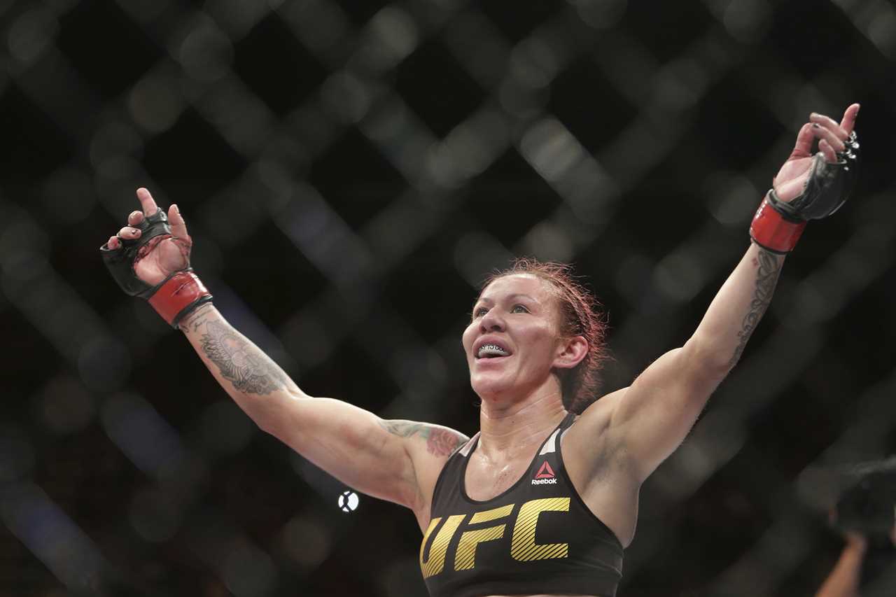 Cris Cyborg, UFC legend, announces OnlyFans and promises that his followers will enjoy it.