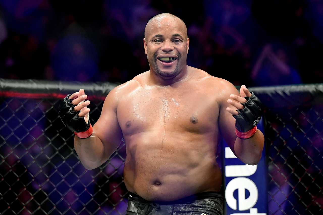 UFC's most notable body transformations include Conor McGregor and Jon Jones, Ronda Ronusey, Michelle Waterson, and Ronda Rousey.