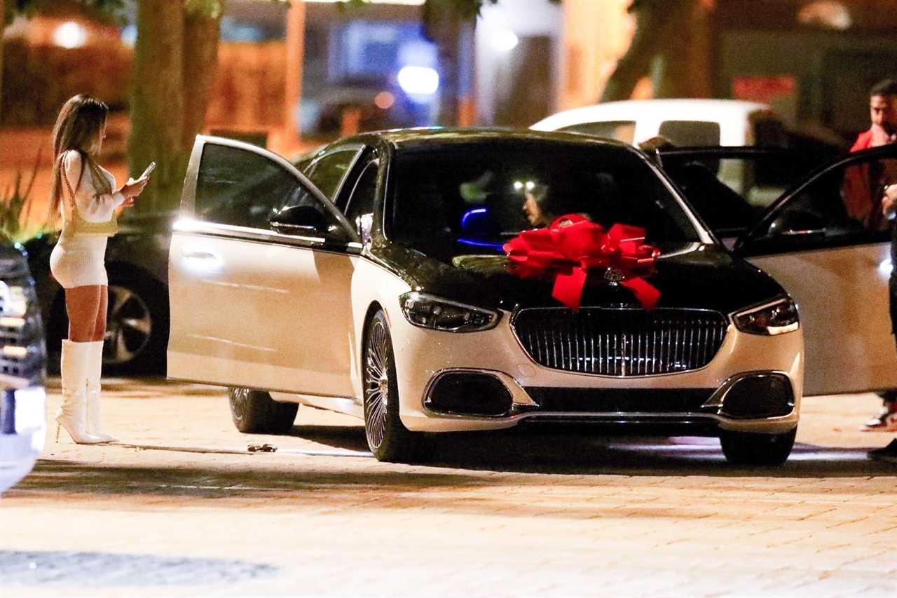Floyd Mayweather surprised Gallienne Nabila, his ex-girlfriend, with a PS160k Maybach to celebrate her birthday