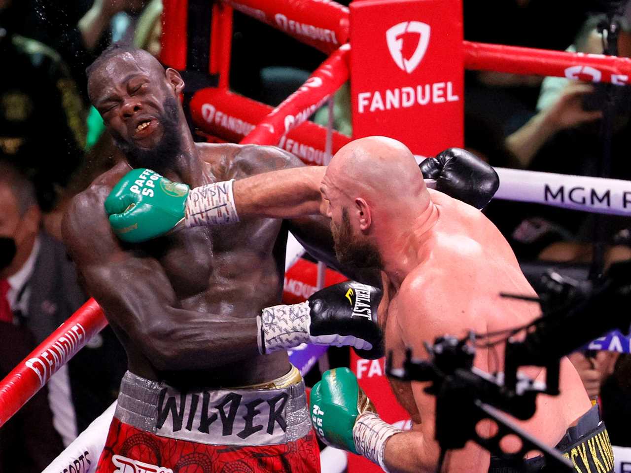 Deontay Wilder's stunning transformation shows that she is a Bronze Bomber, set to return the ring after Tyson Fury's trilogy KO