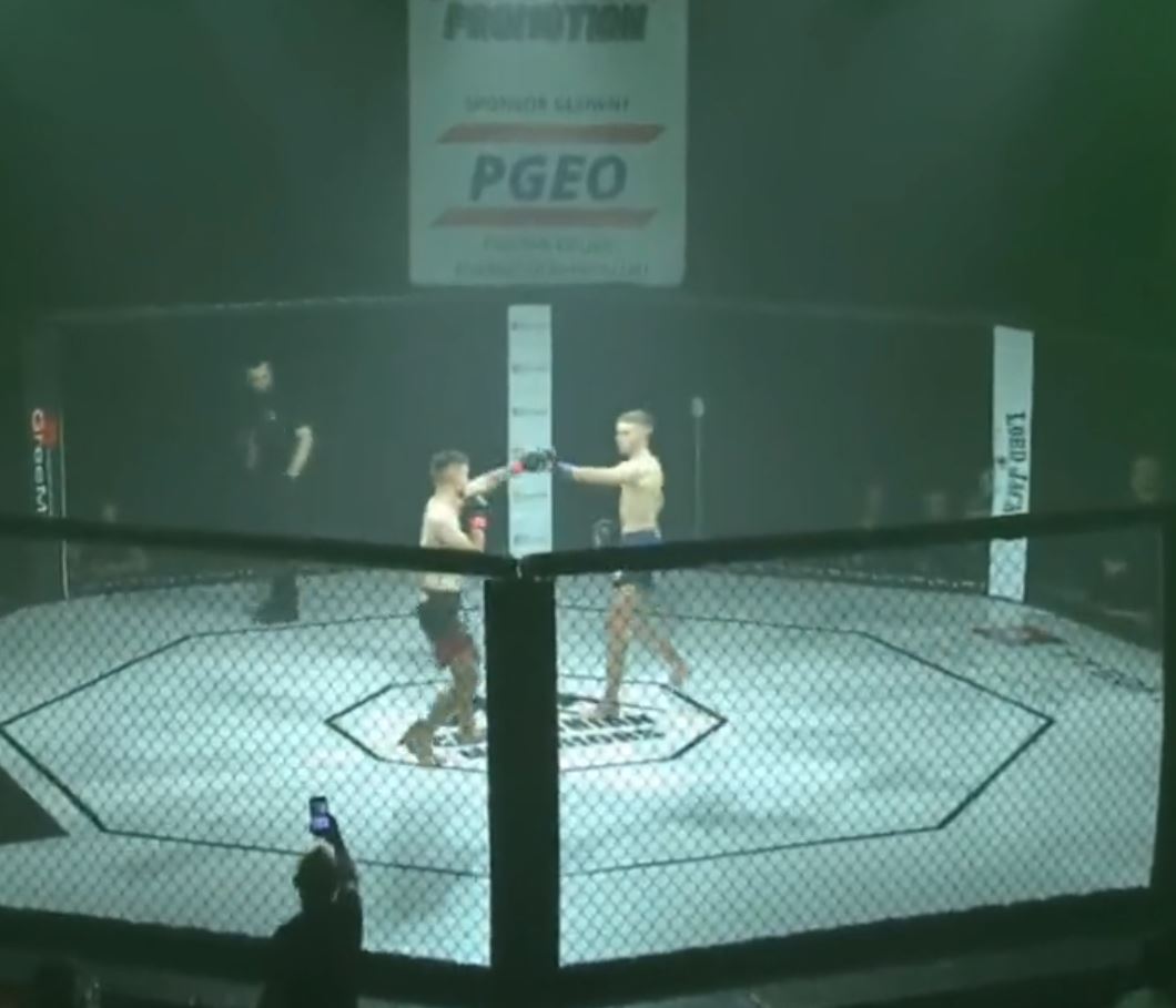 Watch MMA star KO his opponent with an insane head kick only FIVE SECONDS before the fight. The opponent is now in need of medical attention
