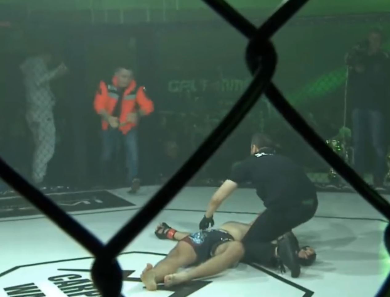 Watch MMA star KO his opponent with an insane head kick only FIVE SECONDS before the fight. The opponent is now in need of medical attention