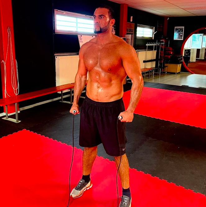 Mahmoud Charr has signed to face Tyson Fury and Daniel Dubois, but offers to fight Joe Joyce on the SAME NIGHT
