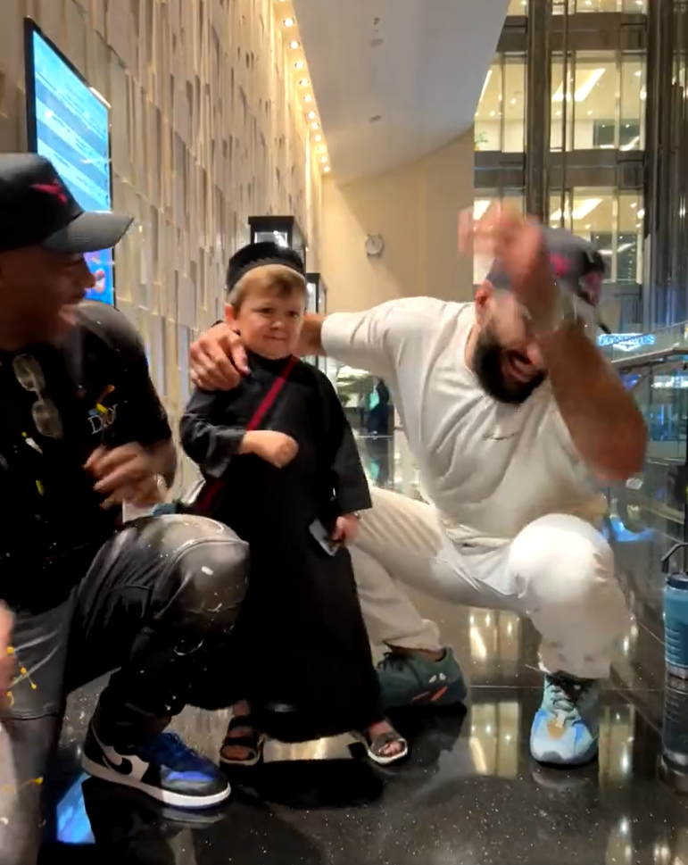After signing shock contracts with promotion, watch Hasbulla Punch UFC competitor Belal Muhammad's face.