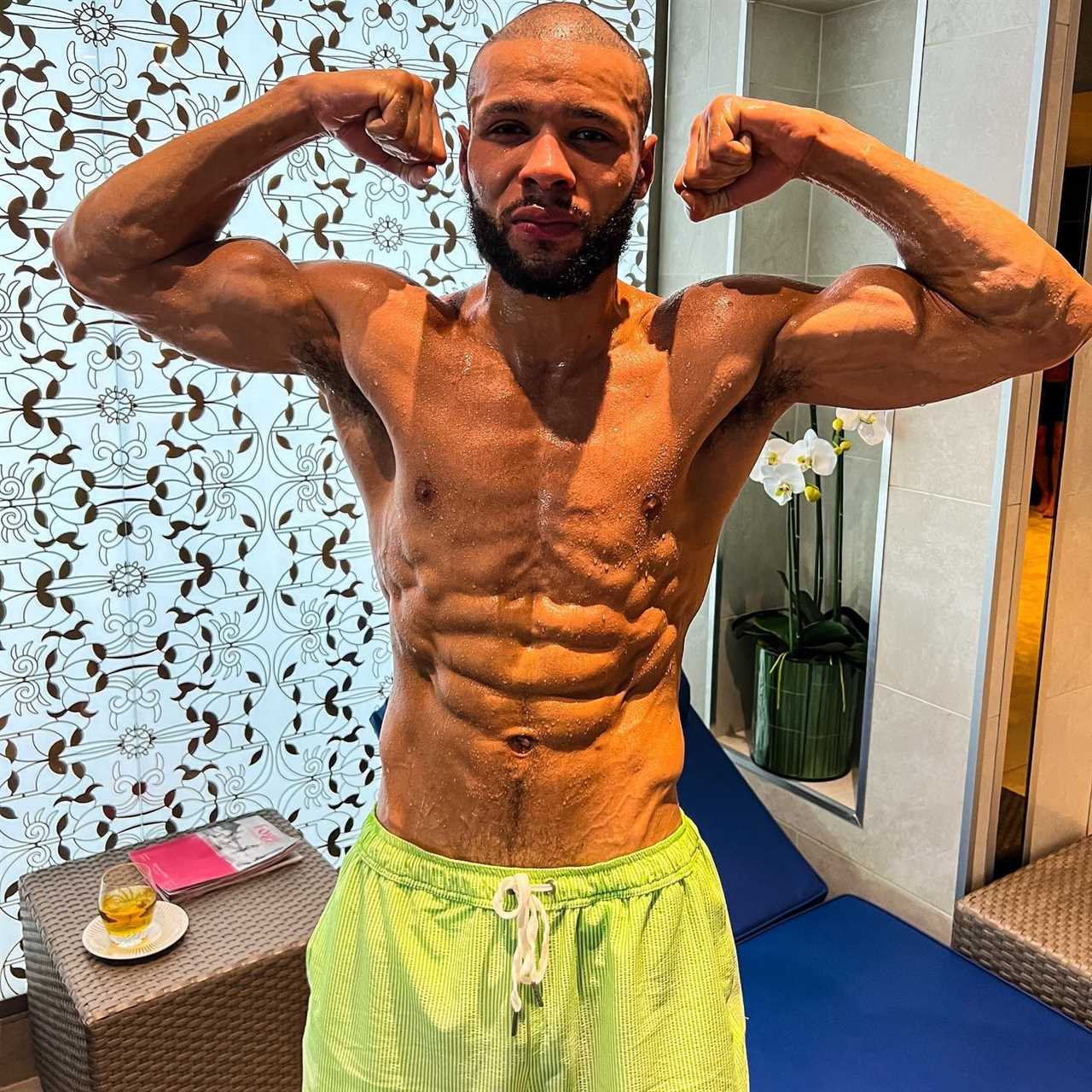 Chris Eubank Jr. posts picture of thin frame before putting on the pounds.
