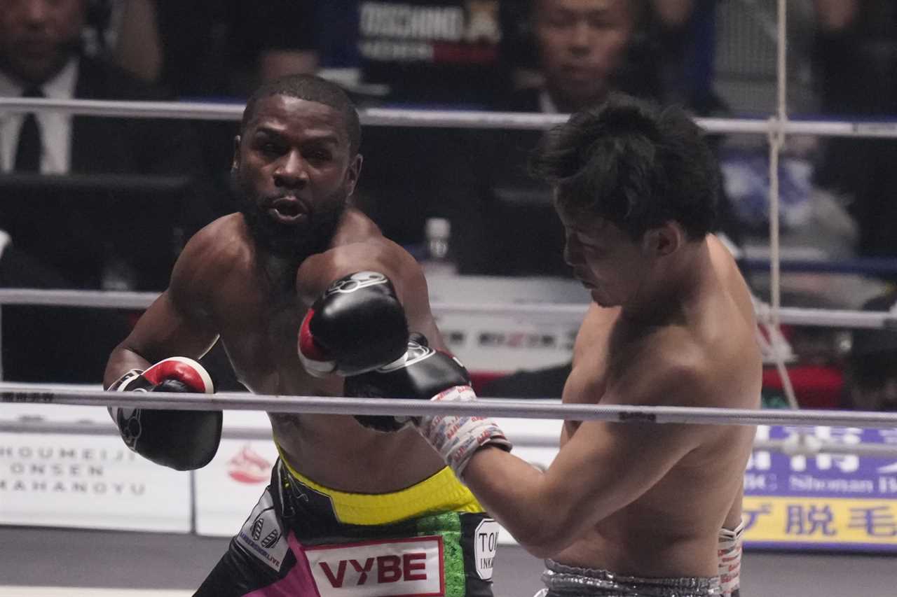 Floyd Mayweather vs Deji: The tape of Floyd Mayweather's fight with Deji. How do the boxing legend and YouTube sensation compare in advance of Nov 13 extravaganza