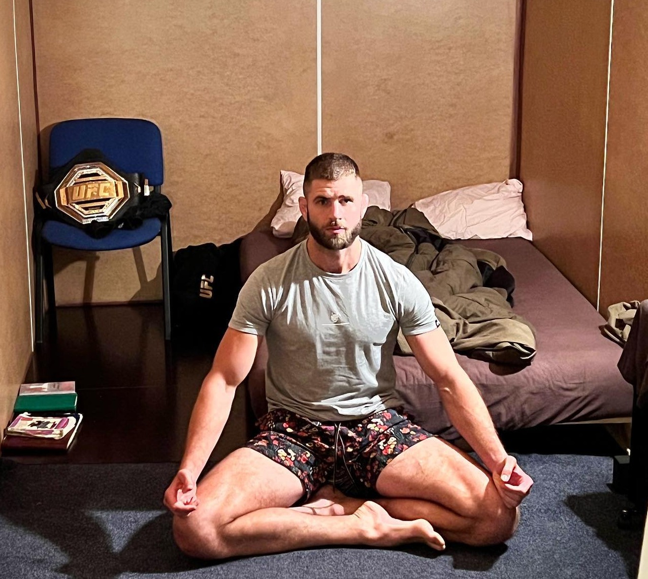 I go three days without food in a dark room and die in my mind to confront demons ahead of brutal UFC fights