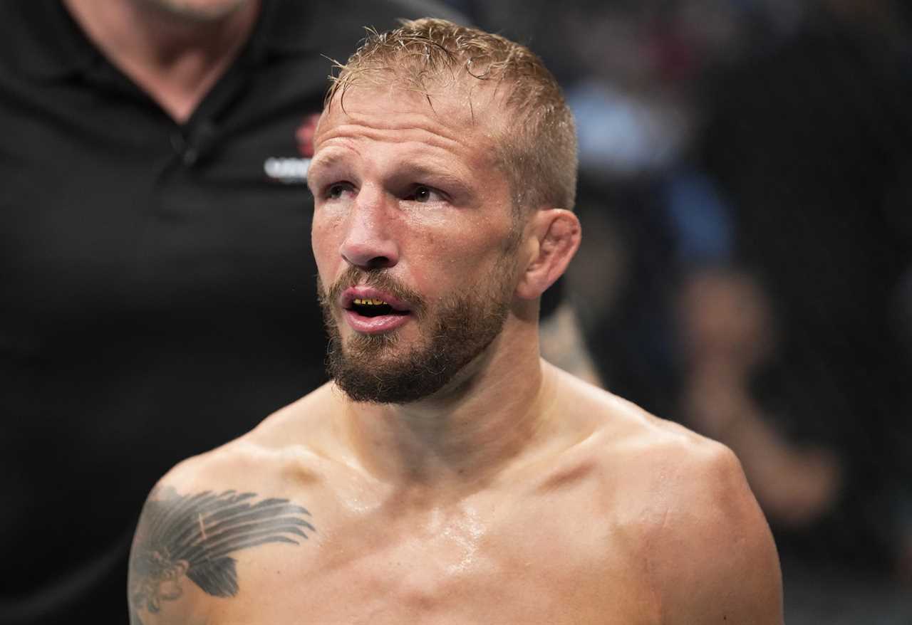 Watch gruesome moment TJ Dillashaw has dislocated shoulder POPPED back in between rounds before fighting on at UFC 280