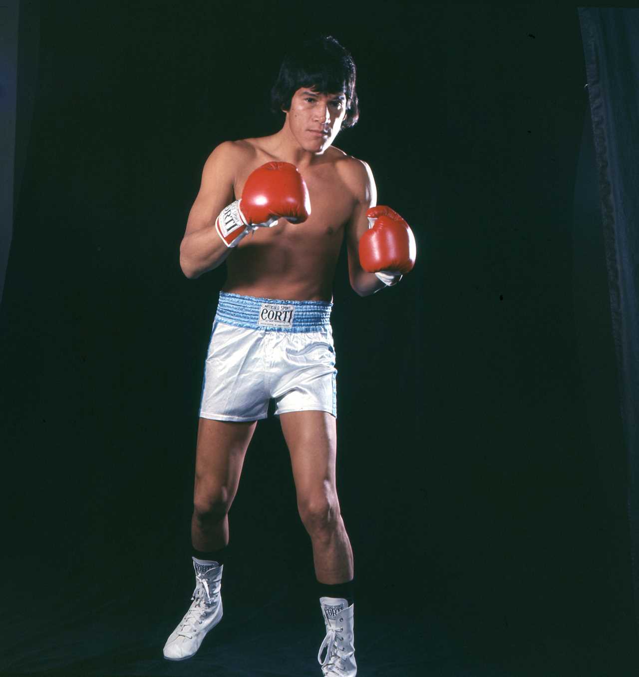 Ten boxers have the longest winning streaks in history, including Roberto Duran, Julio Cesar Chavez and Floyd Mayweather Jr.