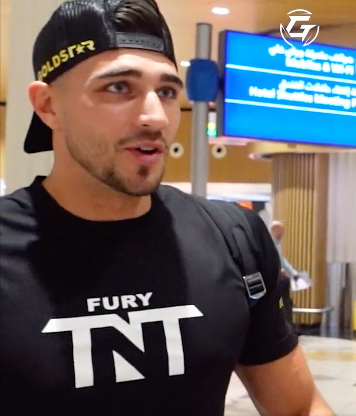 Tommy Fury threatens Jake Paul to SLAP him in the face. Celeb boxing rivals will be facing off at Floyd Mayweather fight