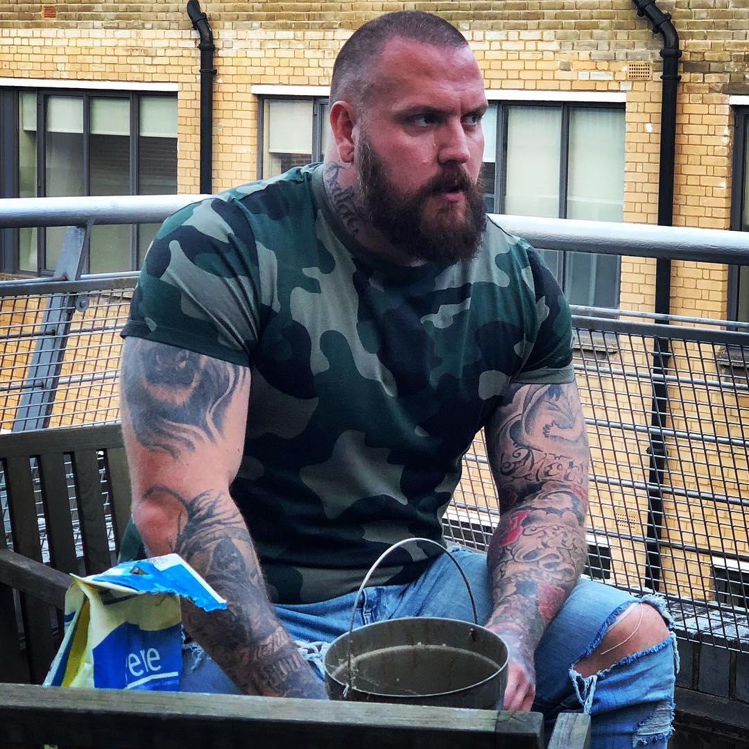 True Geordie is who? And why didn't he commentate on KSI vs Logan Paul 2, 2?