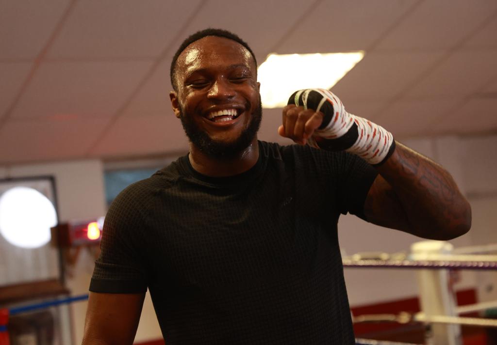 Viddal Riley has a plan to become world champion at 28... and he does it while not allowing celeb super-fights.