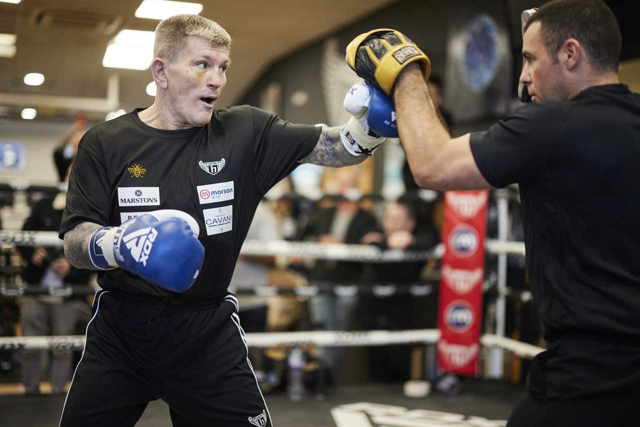 Fans stunned by Ricky Hatton's ripped abs during weigh-in for Barrera fight.