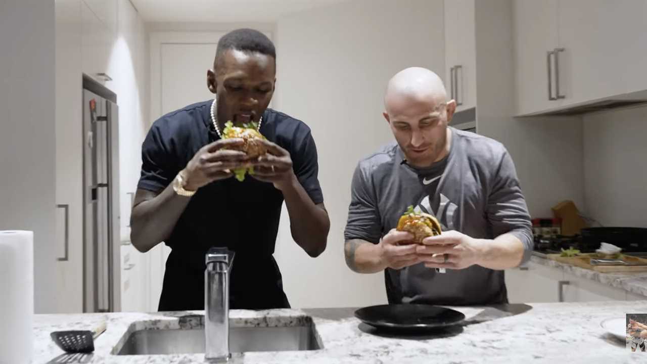 Israel Adesanya discusses racism and his first fight. He also reveals his dream opponent, guilt pleasure, and diet before UFC 281