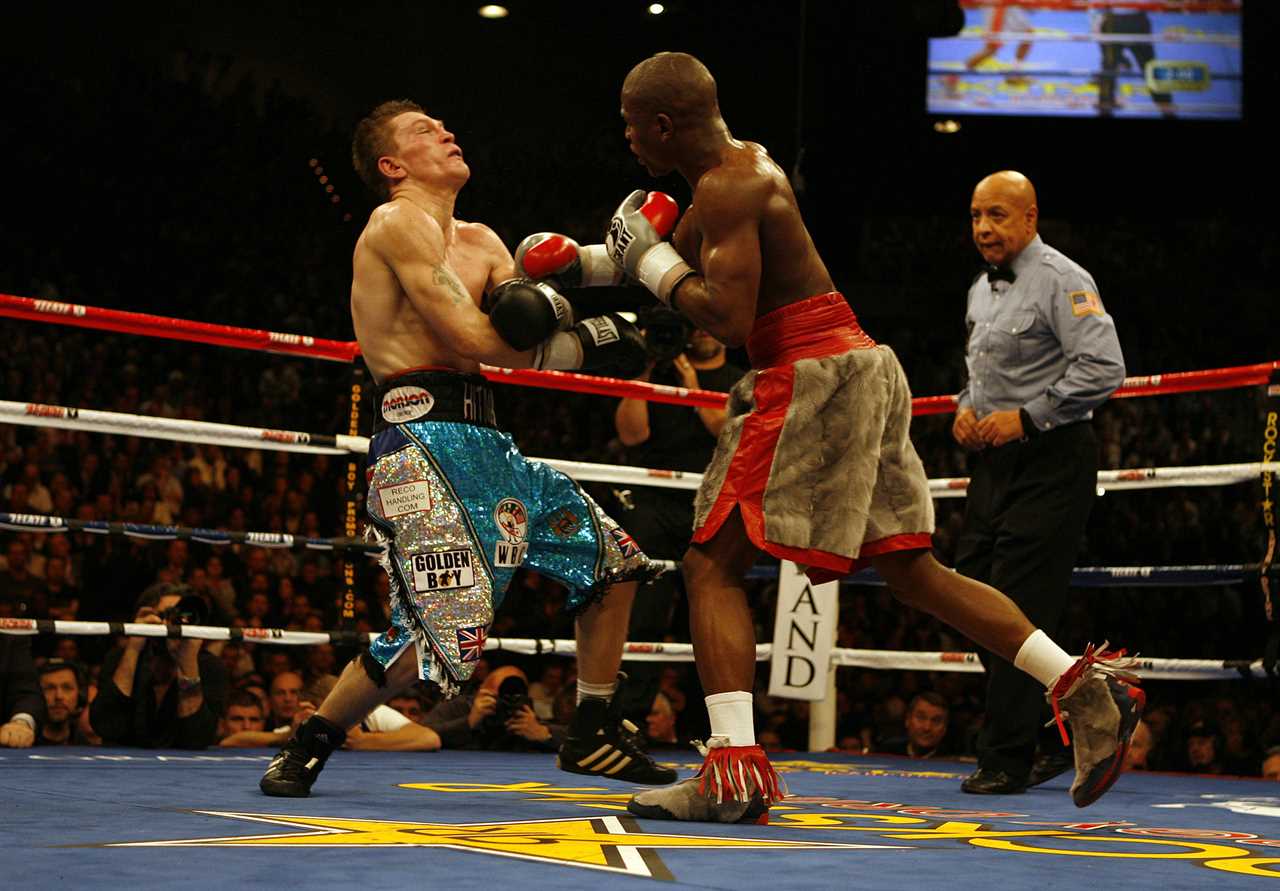 Ricky Hatton (44), opens the door to sensational rematches with Floyd Mayweather 15 years after Las Vegas's classic