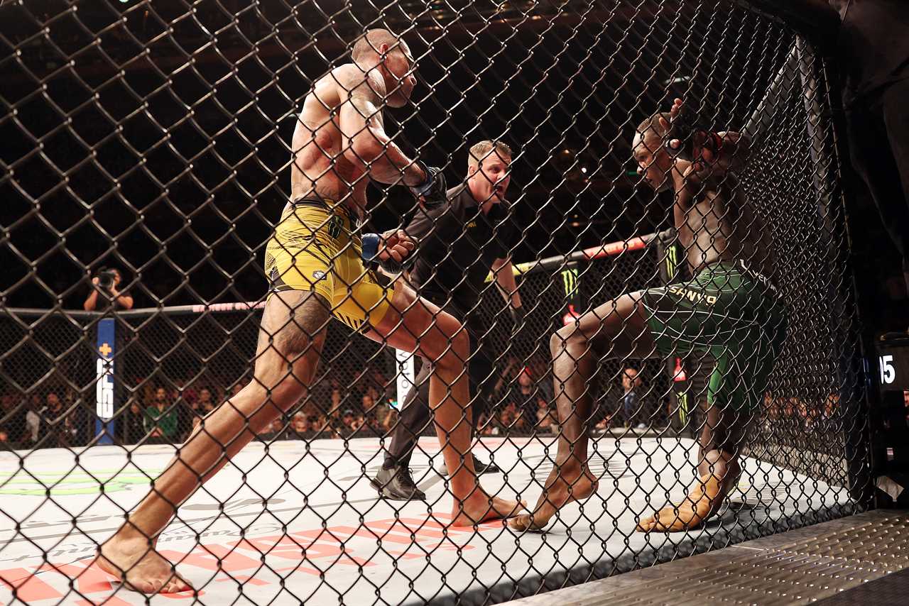UFC 281: Israel Adesanya is brutally KNOCKED OUT at MSG by Alex Pereira as Stylebender's unbeaten MW run comes close