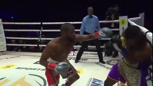 As slow-motion footage emerges, Floyd Mayweather is accused of deliberately missing punches against Deji.