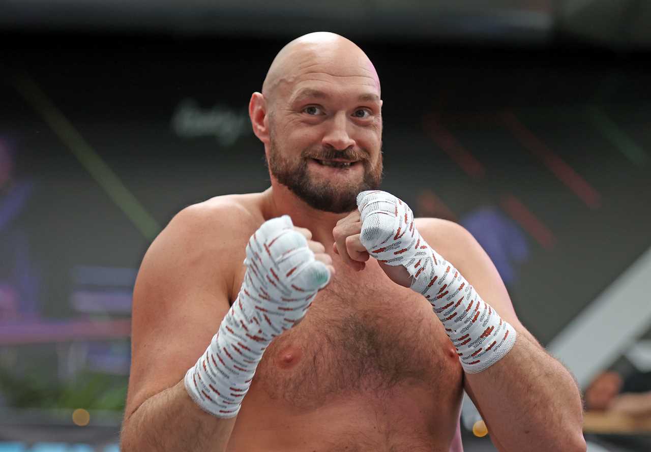 Tyson Fury announces his pick for the 'future heavyweight division', after a prospect helped Gypsy King twice. KO Deontay wilder