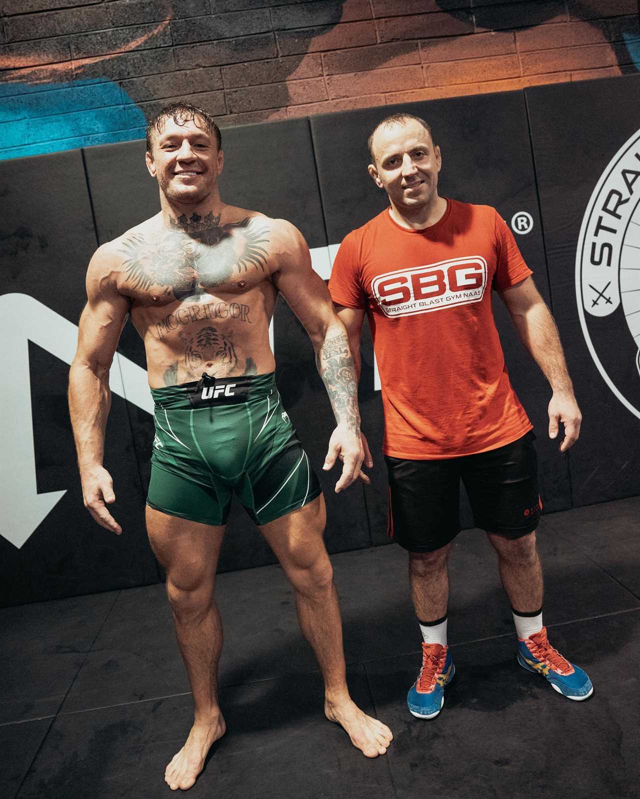 Conor McGregor faces UFC rankings cut, but Dana White insists that the star wants to return in 2023.