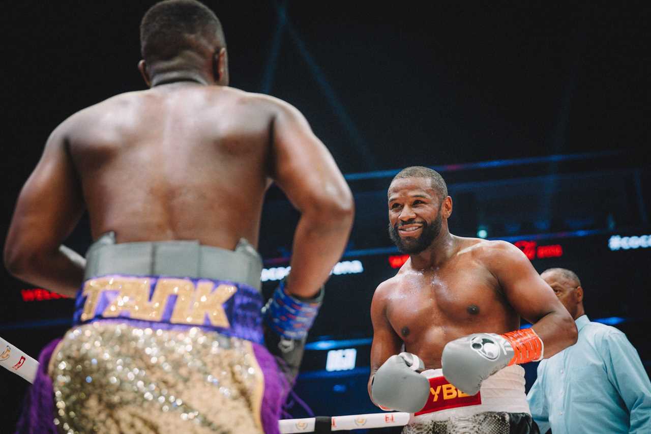 KSI's harsh assessment of Deji is brutal and claims that Floyd Mayweather beat up his brother.
