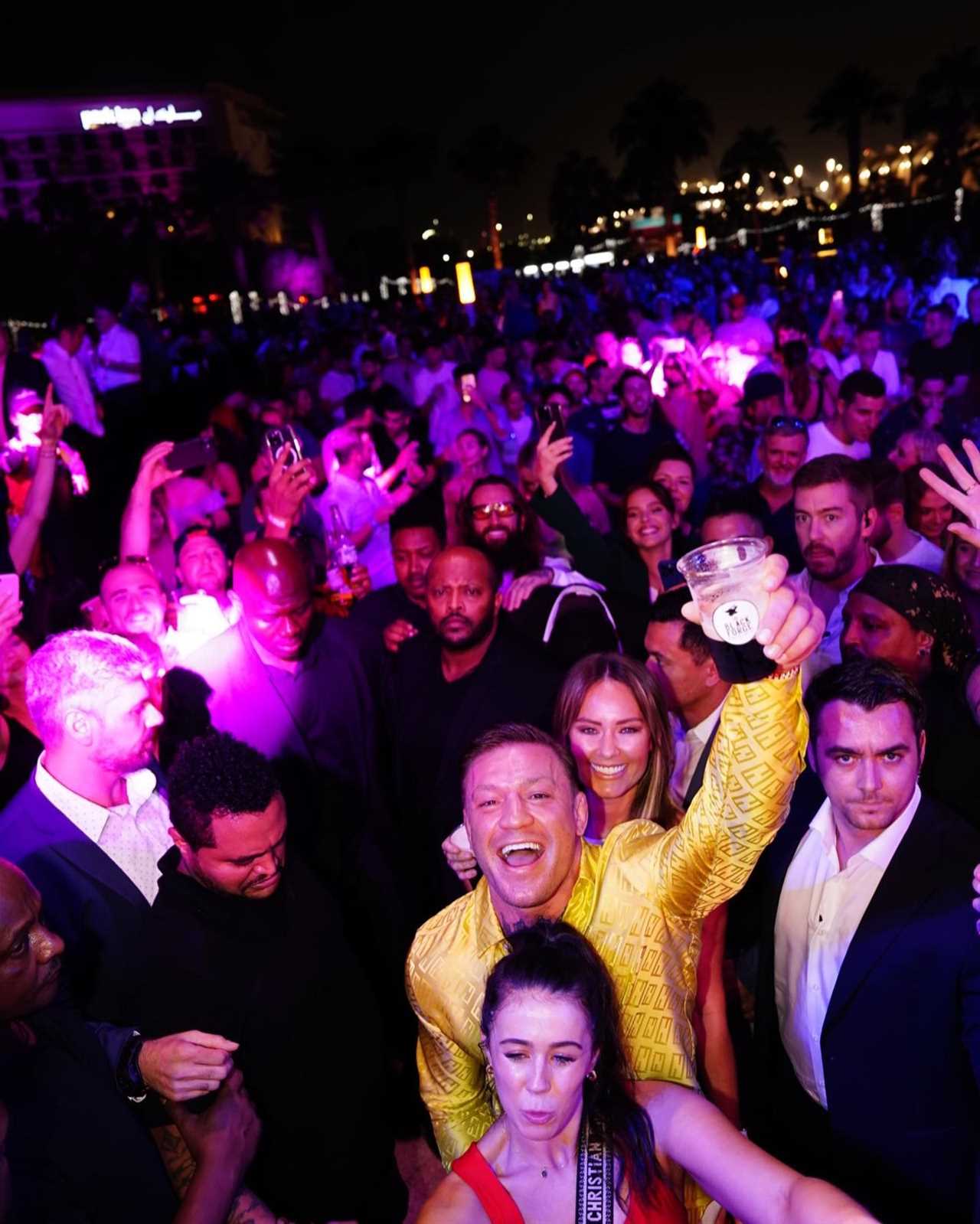Conor McGregor's return to the UFC is attracting the same reaction from his fans as they party in Abu Dhabi.