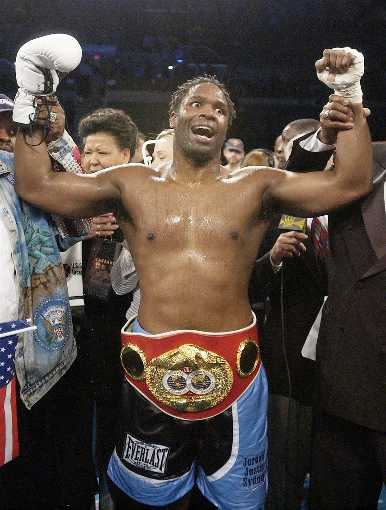After a stunning FOUR STONE body transformation, Chris Byrd, an ex-heavyweight boxing champion looks almost unrecognizable