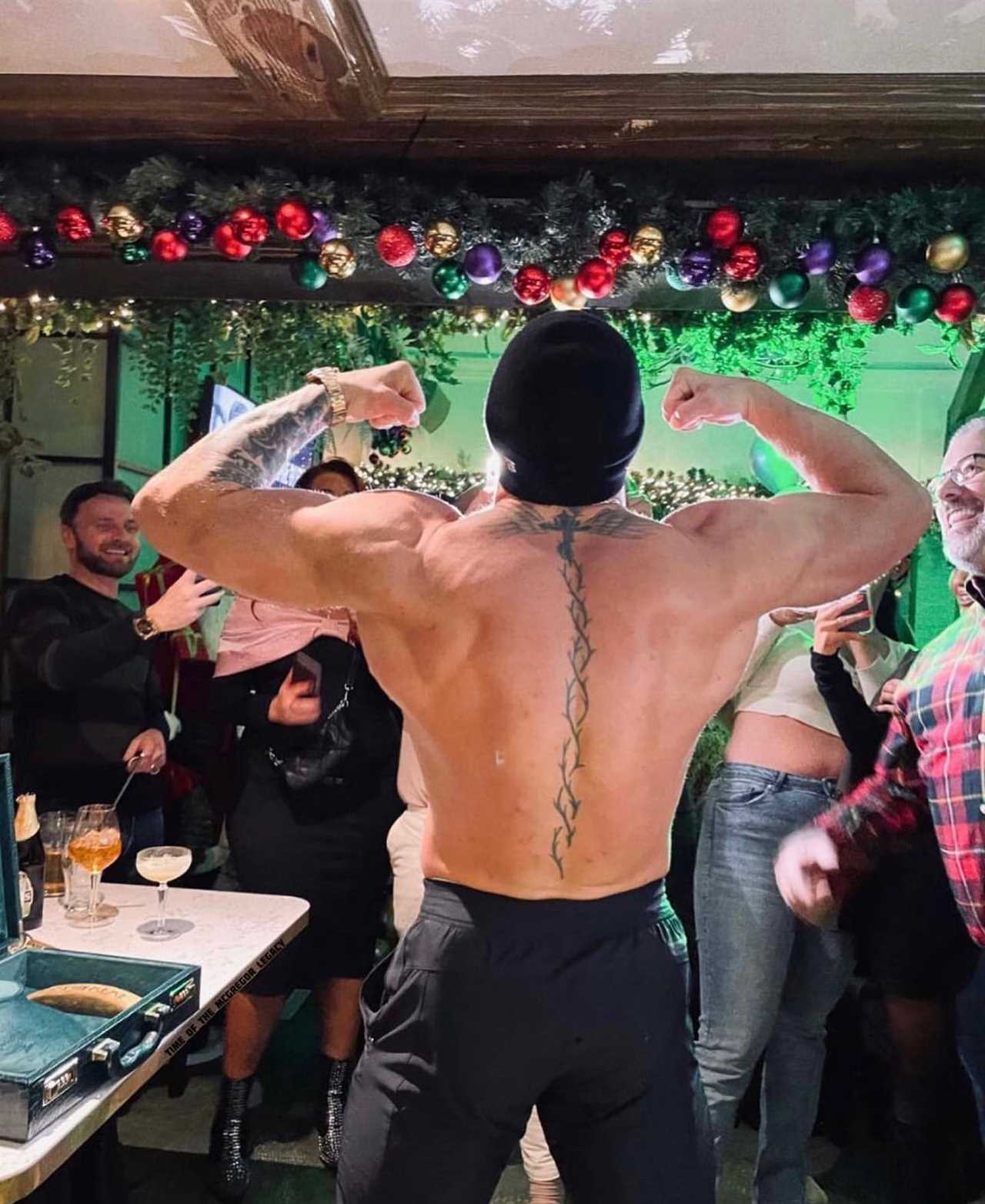 Conor McGregor is accused of photographhopping stunning body transformation photos in his UFC return campaign.