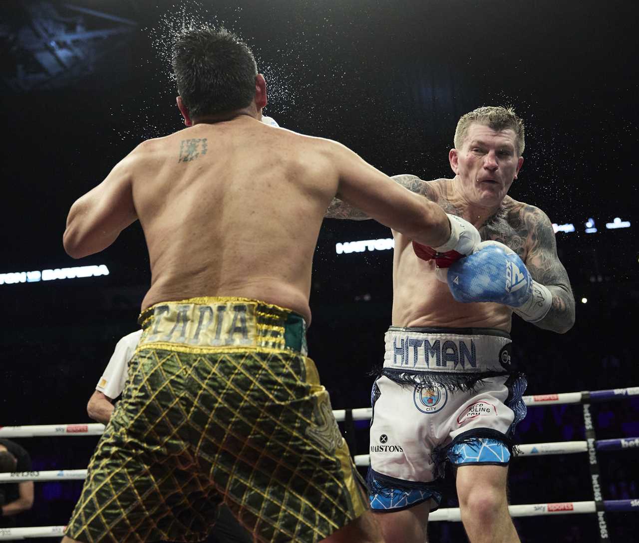 Ricky Hatton demands a Floyd Mayweather rematch, as he plans to avenge his devastating 2007 loss to the boxing legend