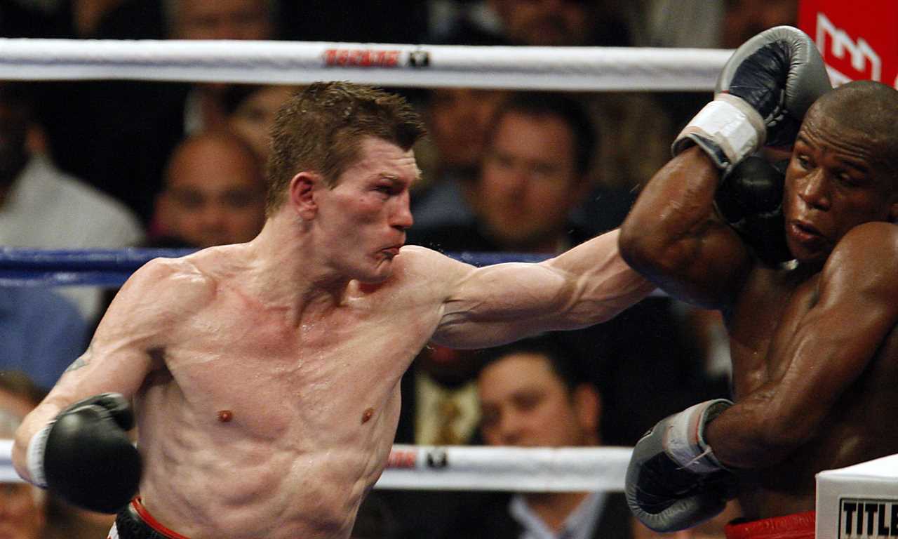 Ricky Hatton demands a Floyd Mayweather rematch, as he plans to avenge his devastating 2007 loss to the boxing legend