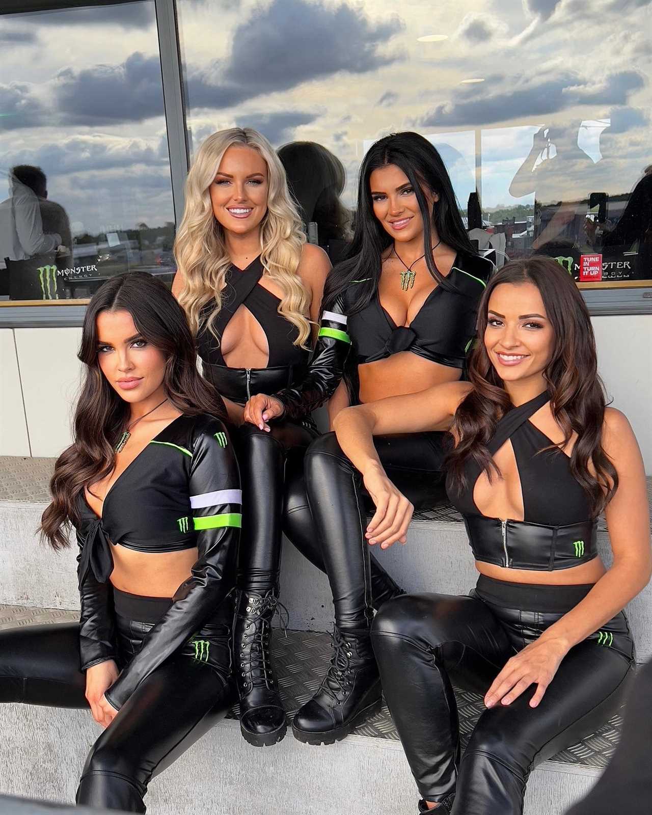 Meet the glamourous ring girls for Tyson Fury and Derek Chisora. OnlyFans model, who loves to pose in lingerie